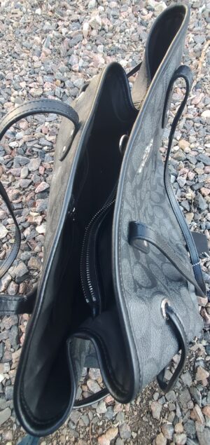 Large Black Medium Size Carry All bag - Image 5